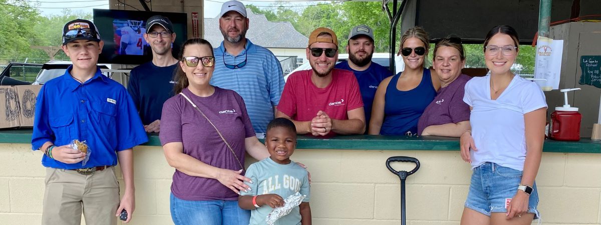 Crawdaddy's Crawfish Boil Volunteer Event Recap